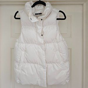 Gap puffer vest